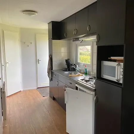 בקתה Chalet With 2 Bedrooms For 4 People For Rent In Hoorn Netherlands הורן