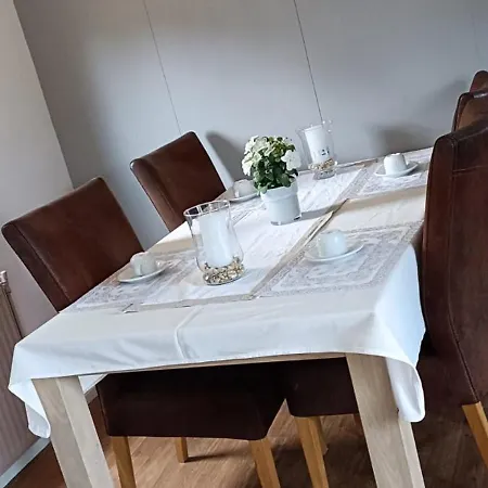 Chalet With 2 Bedrooms For 4 People For Rent In Hoorn Netherlands